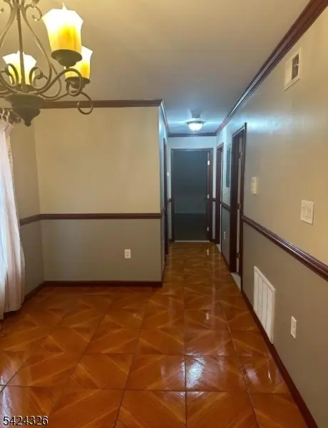 118 Inslee Pl, Elizabeth City, NJ 07206