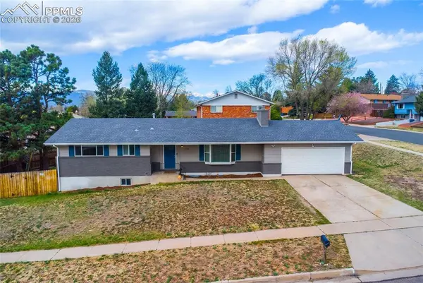 2122 Sussex LN, Colorado Springs, CO 80909
