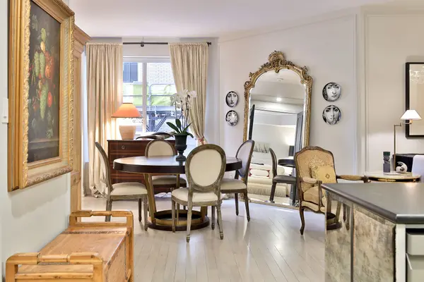 99 Avenue RD #508, Toronto C02, ON M5R 2G5