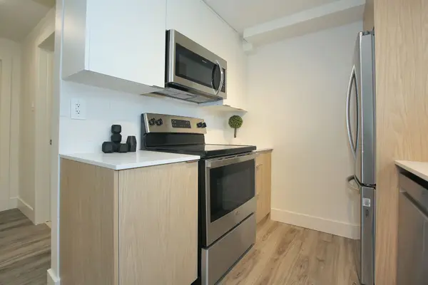 1450 Avenue RD #1, Toronto C04, ON M5N 2H7