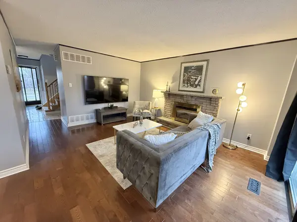 1762 Meadowview AVE, Pickering, ON L1V 3G8