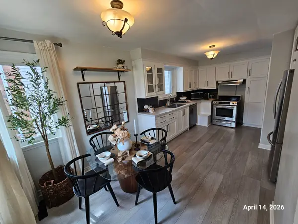 32 Muir DR, Toronto E08, ON M1M 3B4