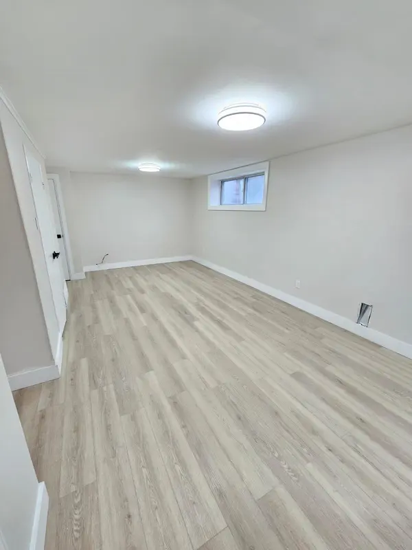 159 Richmond ST #1, Richmond Hill, ON L4C 3Y7