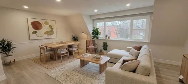 159 Richmond ST #3, Richmond Hill, ON L4C 3Y7