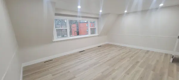 159 Richmond ST #3, Richmond Hill, ON L4C 3Y7