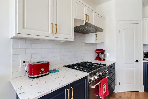 27 Newport BLVD, Collingwood, ON L9Y 4Y8