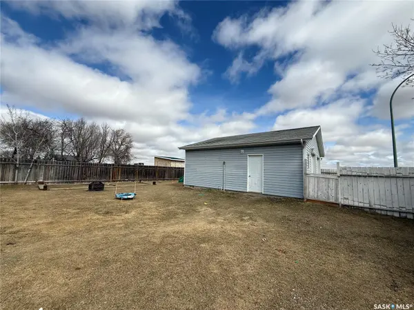 30 West ROAD, Kindersley, SK S0L 1S0