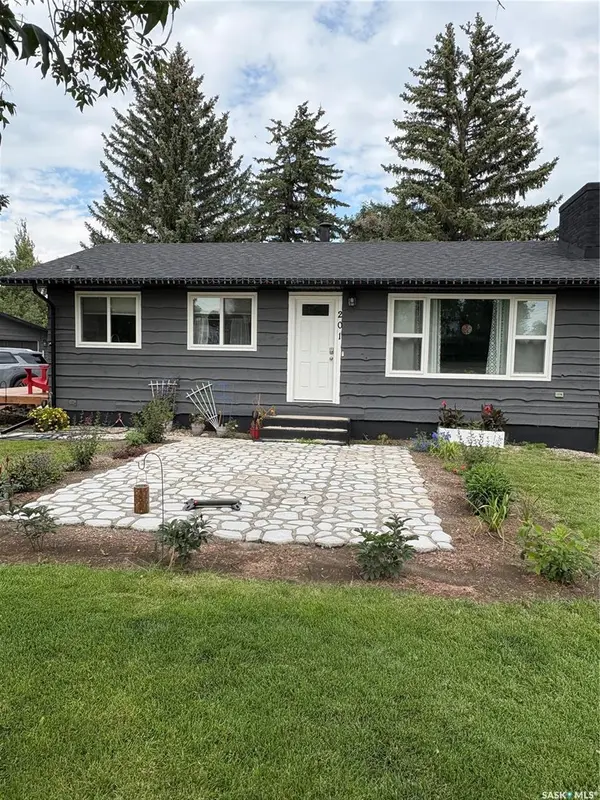 201 4th AVENUE SE, Eston, SK S0L 1A0
