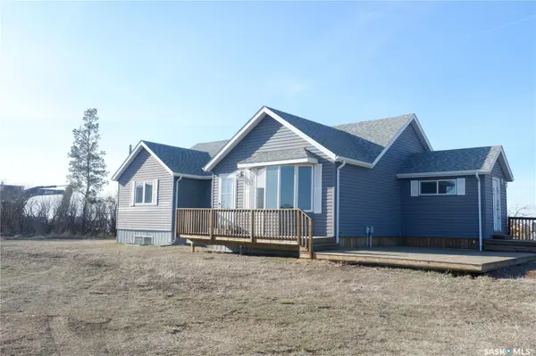 600 Railway AVENUE E, Assiniboia, SK S0H 0B0