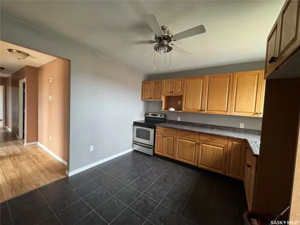 600 Railway AVENUE E, Assiniboia, SK S0H 0B0