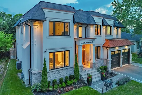 1486 Pembroke DR, Oakville, ON L6H 1V8