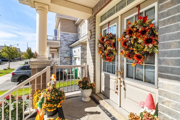 6 Trentonian ST, Brampton, ON L6R 3W2