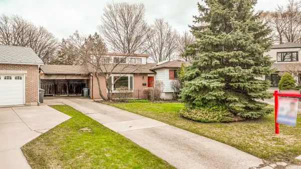 16 Donalda PL, Brampton, ON L6T 1S4