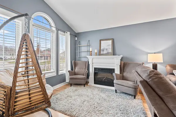 17 Cottonwood DR E, St. Thomas, ON N5P 4M3