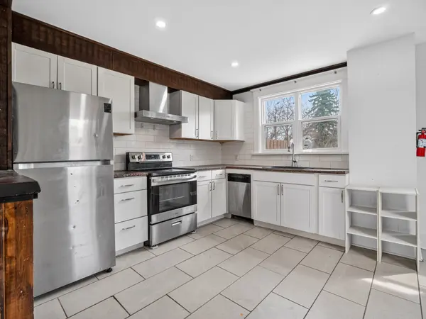 5070 Third AVE, Niagara Falls, ON L2E 4M1