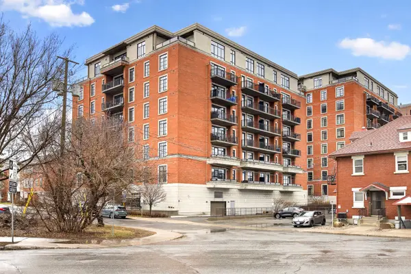 327 Breezehill AVE S #410, Dows Lake - Civic Hospital And Area, ON K1Y 1R6