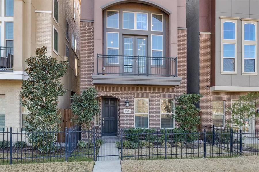 1348 Arch Place, Dallas, TX 75215