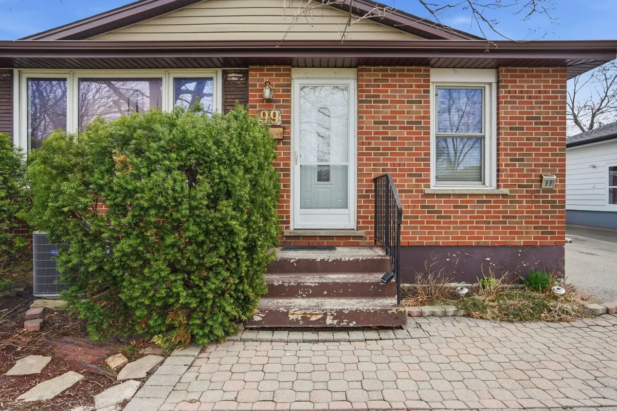 99 PALMER RD, Hamilton, ON L8T 3G1