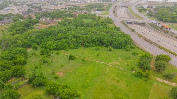 1218 W Church Street, Grand Prairie, TX 75050