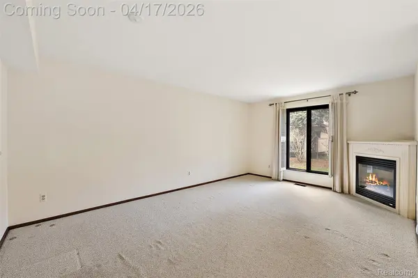 23243 Farmington RD, Farmington, MI 48336