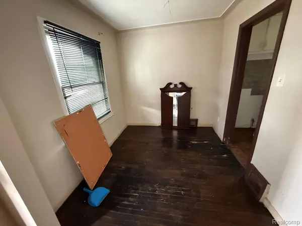 12864 Burt RD, Detroit, MI 48223