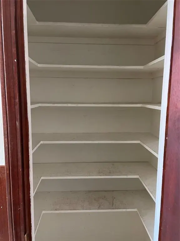 201 W Gilmer Street, Big Sandy, TX 75755