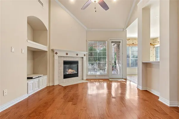 1614 Villa Court, Corinth, TX 76210