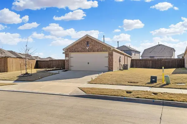 14164 Danesdale Drive, Pilot Point, TX 76258