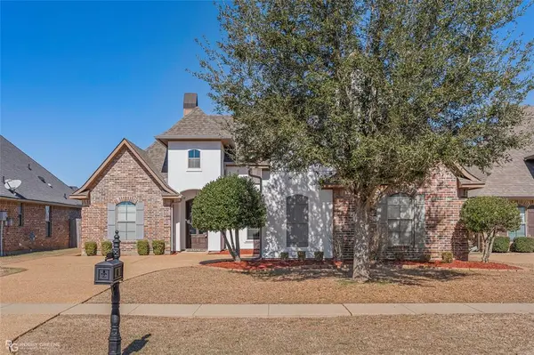 619 Bitter Pecan Drive, Bossier City, LA 71111