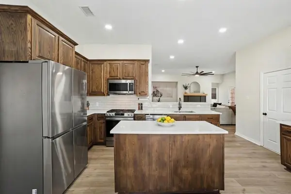 7410 Handen Drive, Rowlett, TX 75089