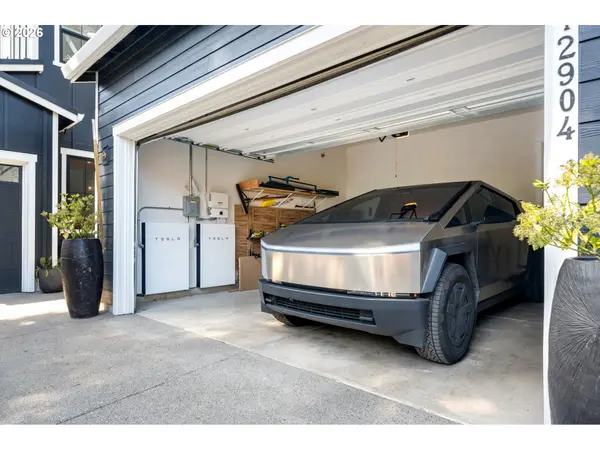 12904 NW 30TH AVE, Vancouver, WA 98685