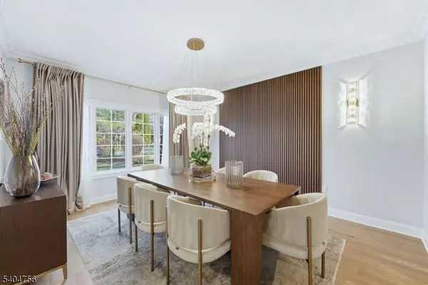 204 Bearwoods Rd, Park Ridge Boro, NJ 07656