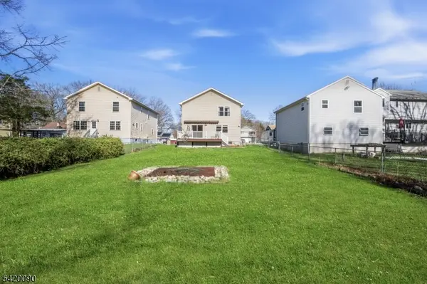 1740 Holly Rd, North Brunswick Twp., NJ 08902