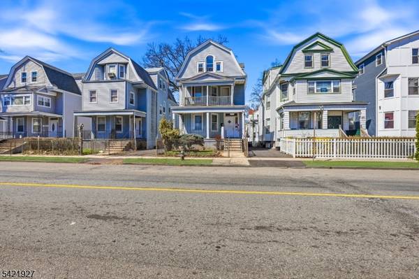 243 S Clinton St, East Orange City, NJ 07018