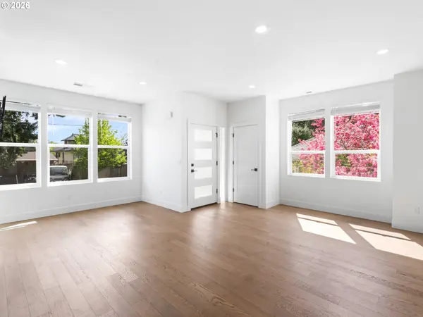 5623 N GAY AVE, Portland, OR 97217