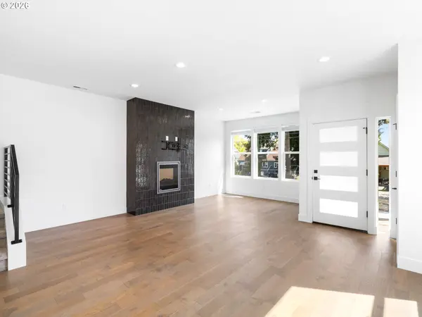 5623 N GAY AVE, Portland, OR 97217