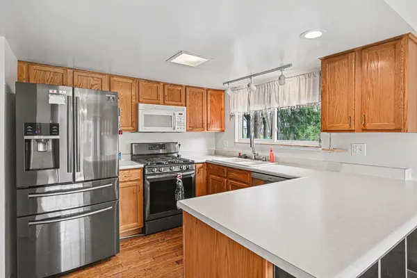 242 Dunbarton CT, Kalamazoo Twp, MI 49006