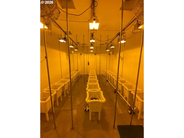 Address not disclosed, Eugene, OR 97405