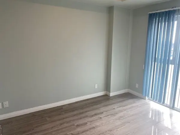 2150 Lawrence AVE E #905, Toronto E04, ON M1R 3A7