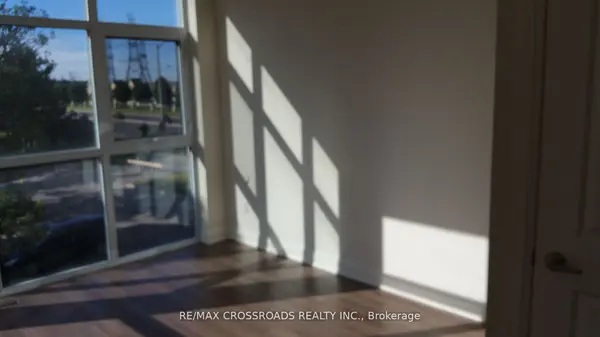 8763 Bayview AVE #207, Richmond Hill, ON L4B 3V1