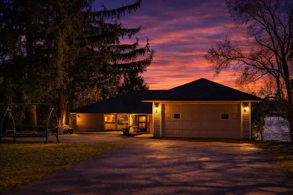 9 Evans DR, Whitchurch-stouffville, ON L4A 2Y4