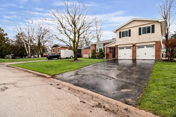 218 Datas DR, Clearview, ON L0M 1S0