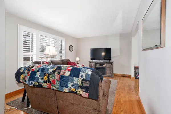 218 Datas DR, Clearview, ON L0M 1S0