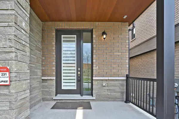 11 Calypso AVE, Springwater, ON L9X 2E1