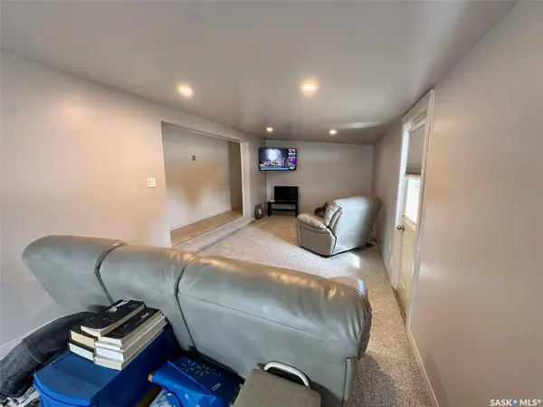 64 1st AVENUE E, Leoville, SK S0J 1N0