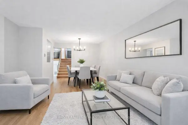 33 Tolton DR S, Brampton, ON L6V 2P9