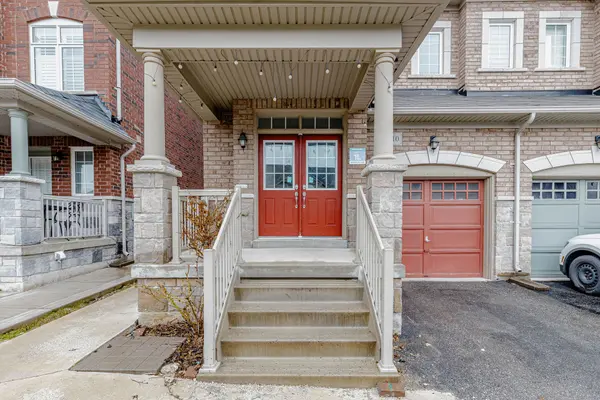 10 Eastlake RD, Brampton, ON L7A 3S2