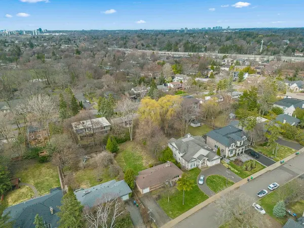 1546 Lorne Wood RD, Mississauga, ON L5H 3G3