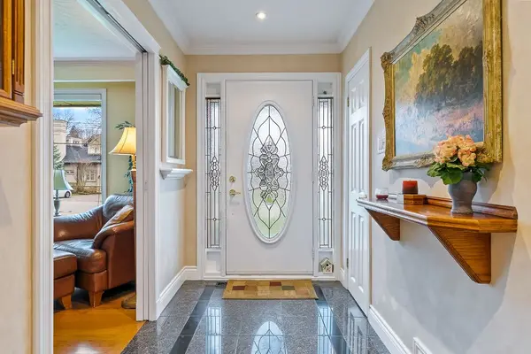 1546 Lorne Wood RD, Mississauga, ON L5H 3G3