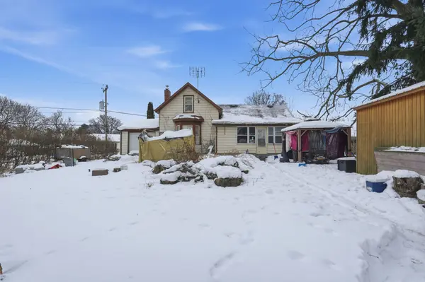 51 Mountain AVE N, Hamilton, ON L8G 3N6